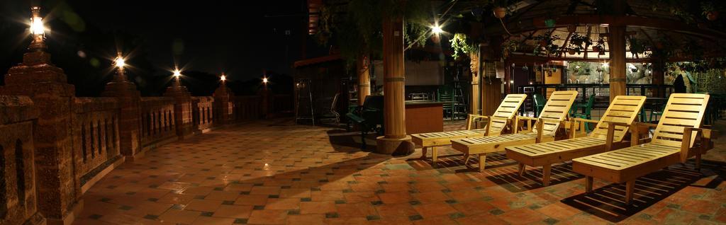 Parklane Hotel Mysore Eksteriør bilde