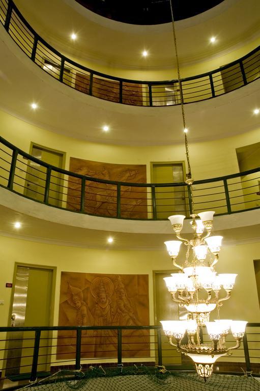 Parklane Hotel Mysore Eksteriør bilde
