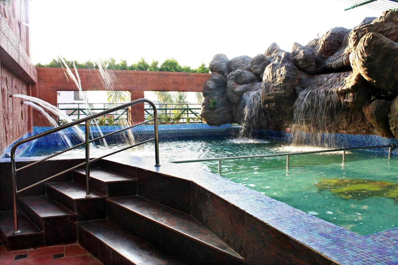 Parklane Hotel Mysore Eksteriør bilde