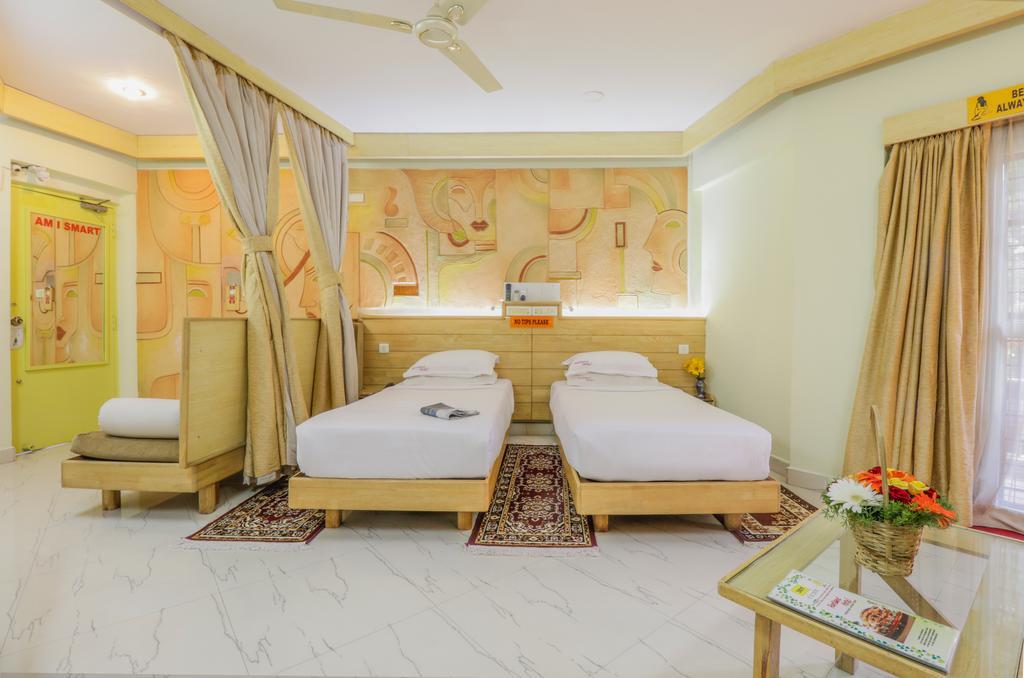 Parklane Hotel Mysore Eksteriør bilde