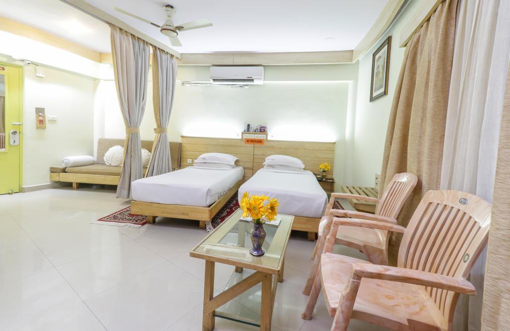 Parklane Hotel Mysore Eksteriør bilde