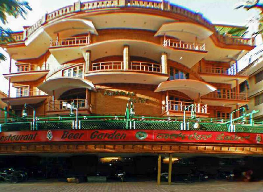 Parklane Hotel Mysore Eksteriør bilde